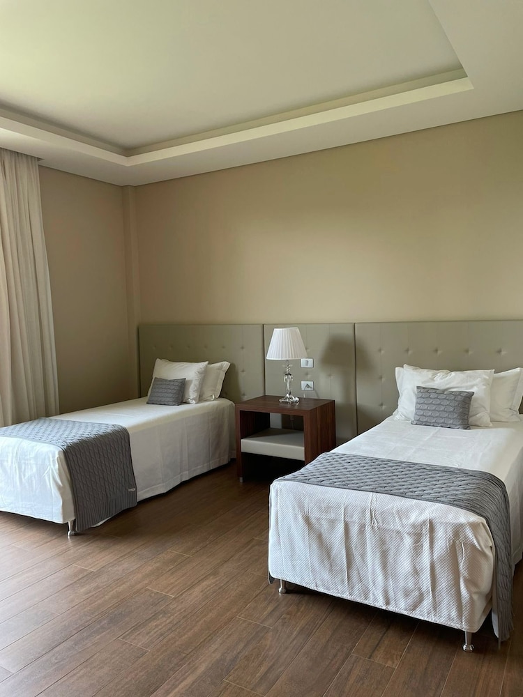 DAJ RESORT AND MARINA 8/49