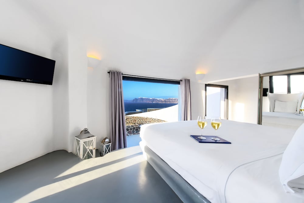 Grand Ambassador Santorini Hotel 19/78