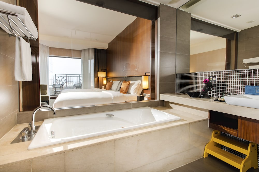 SILKS PLACE YILAN 26/71