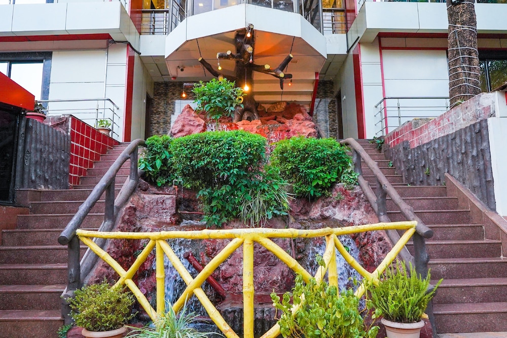 HOTEL KUMAR PLAZA 43/50
