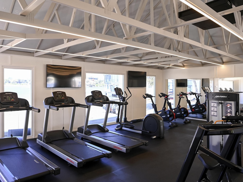 Novotel Sunshine Coast Resort 23/50