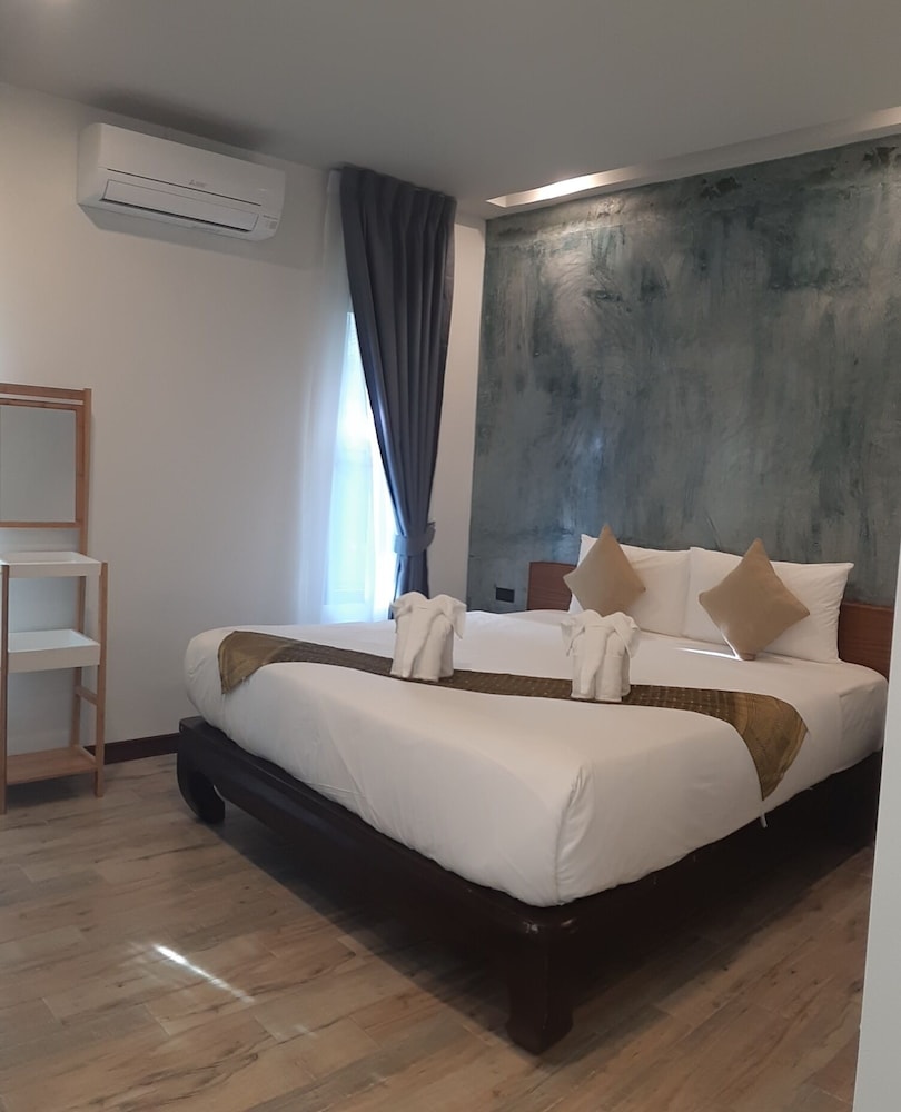 Cocoville Phuket 27/75