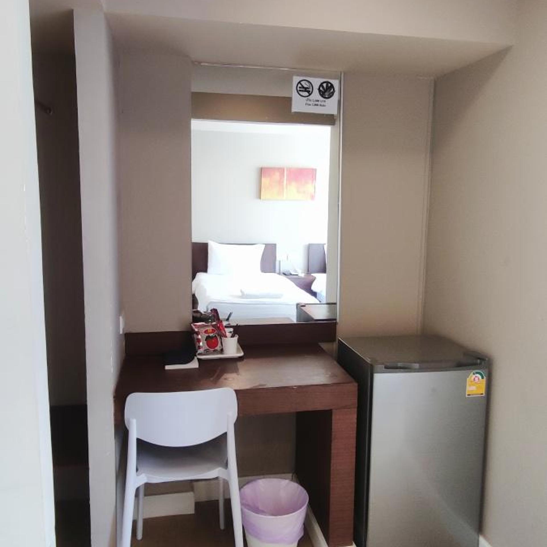 The Sea Bangsaen Hotel 34/48