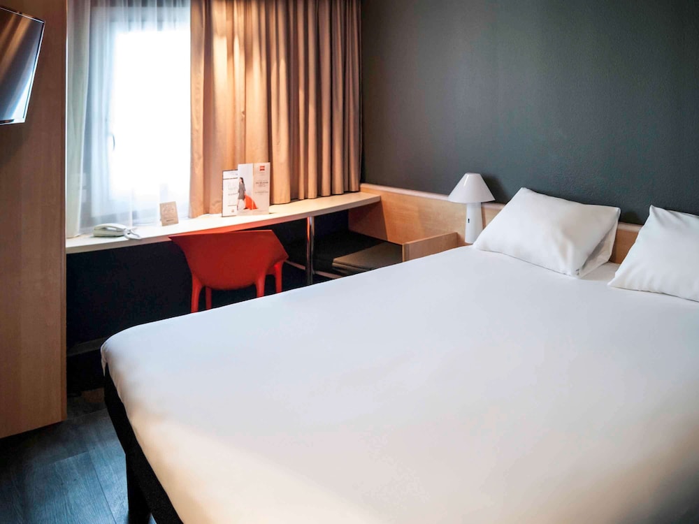 Ibis St Malo La Madeleine 17/68
