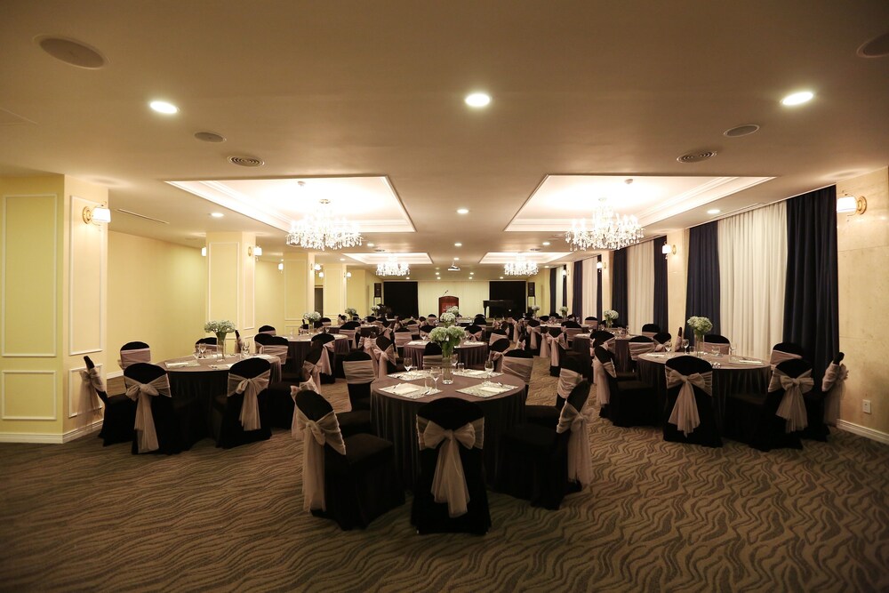 Palgong Emillia Hotel 29/34