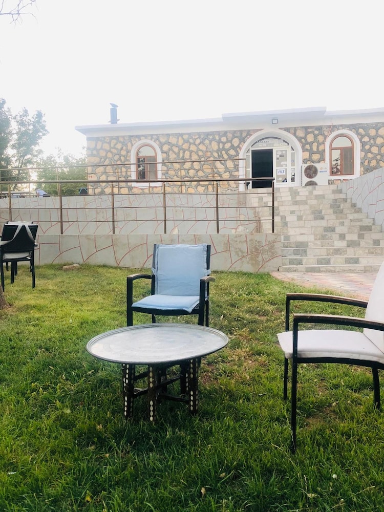 HOTEL EUPHRAT NEMRUT 32/39