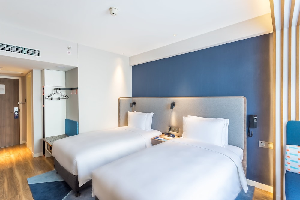 Specialty, Single Bed