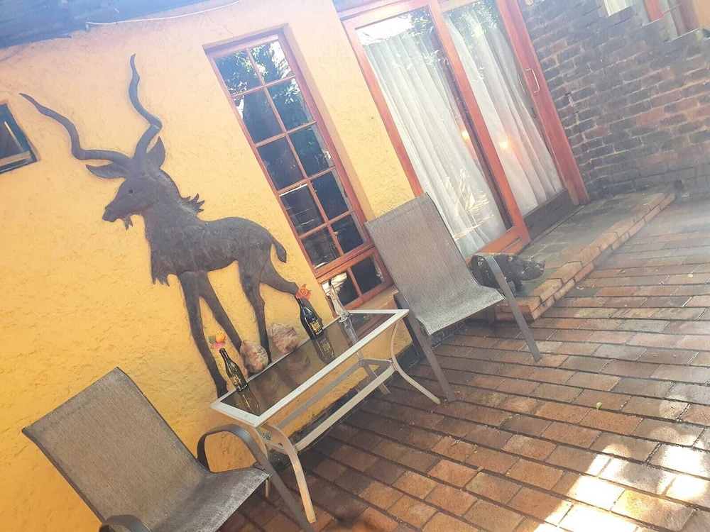 Breena Bnb Guest House 18/50