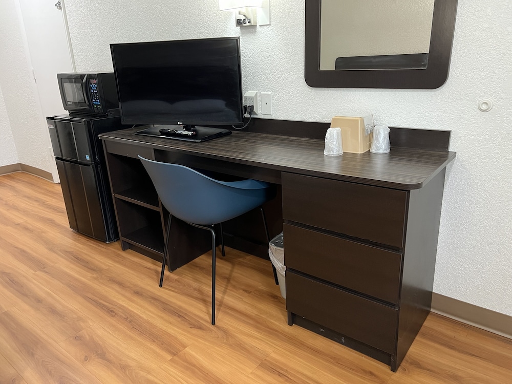 Motel6 Longview, TX 47/64
