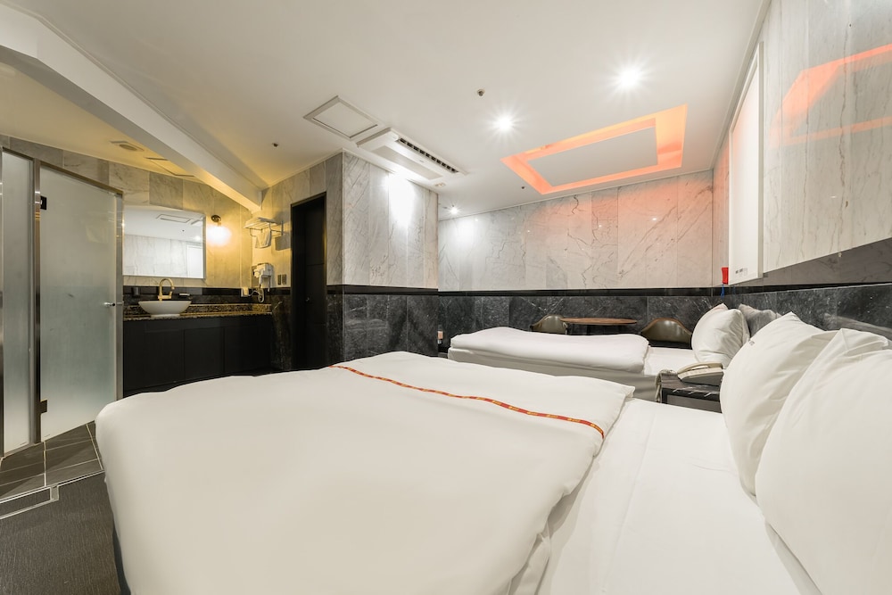 Hotel Signature 15/62