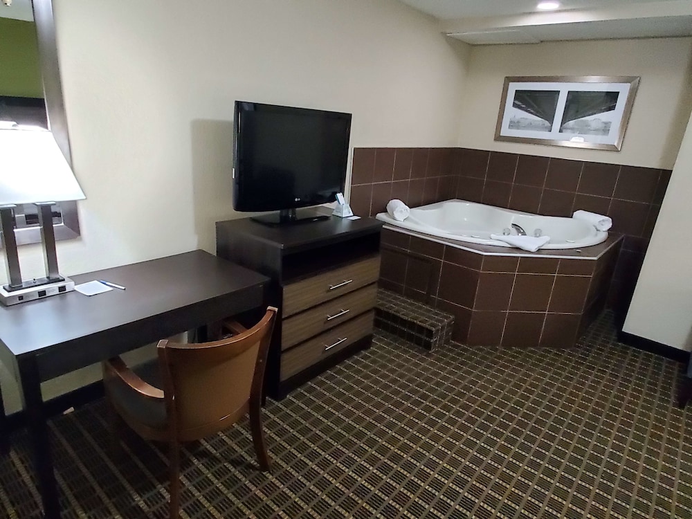 Best Western Adena Inn 32/38
