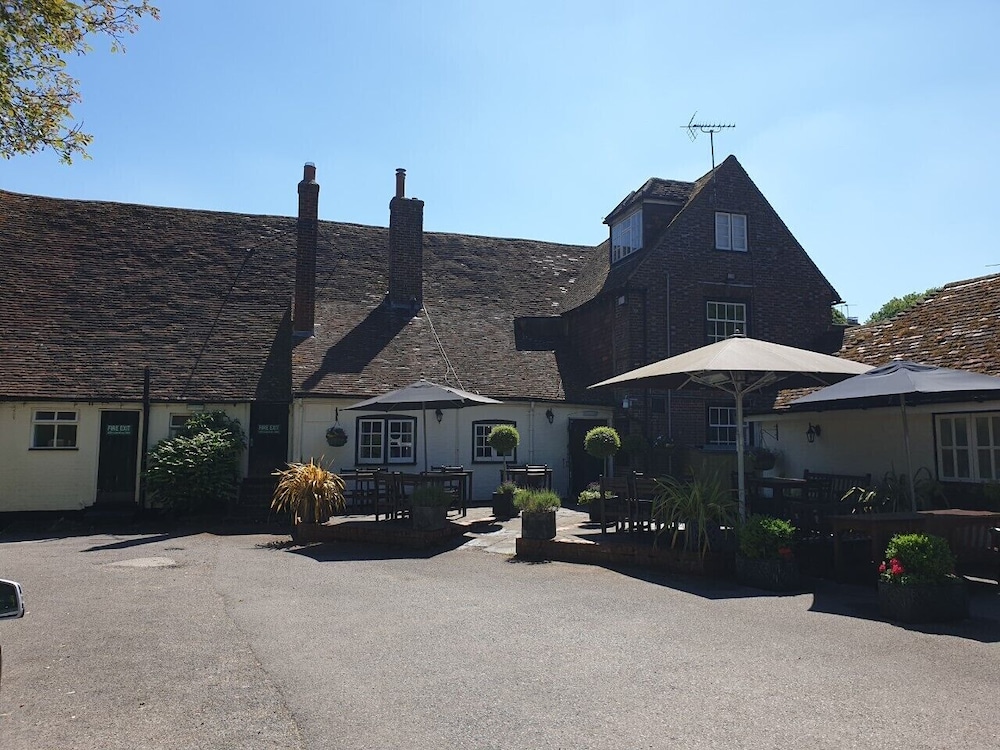 Ye Olde George Inn 45/50