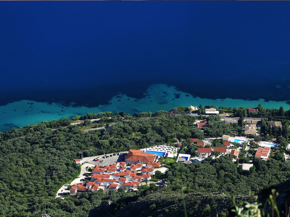 Pantokrator Hotel 36/50