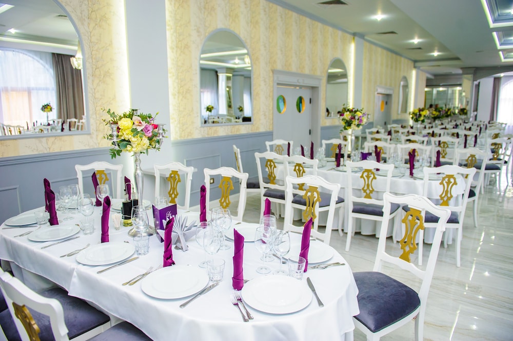 ROYAL CLASSIC HOTEL 24/44