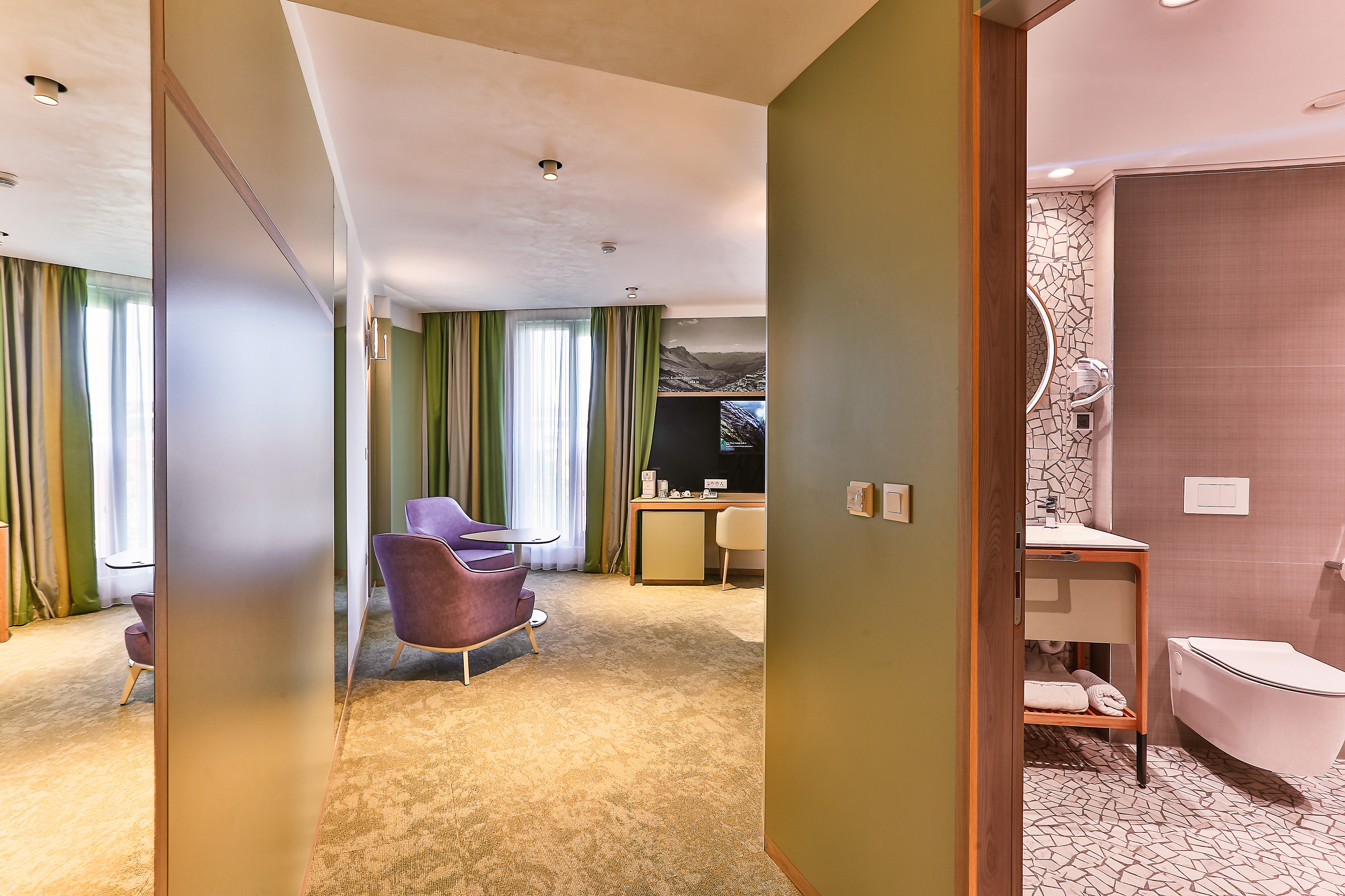 Carine Hotel Centar 49/50