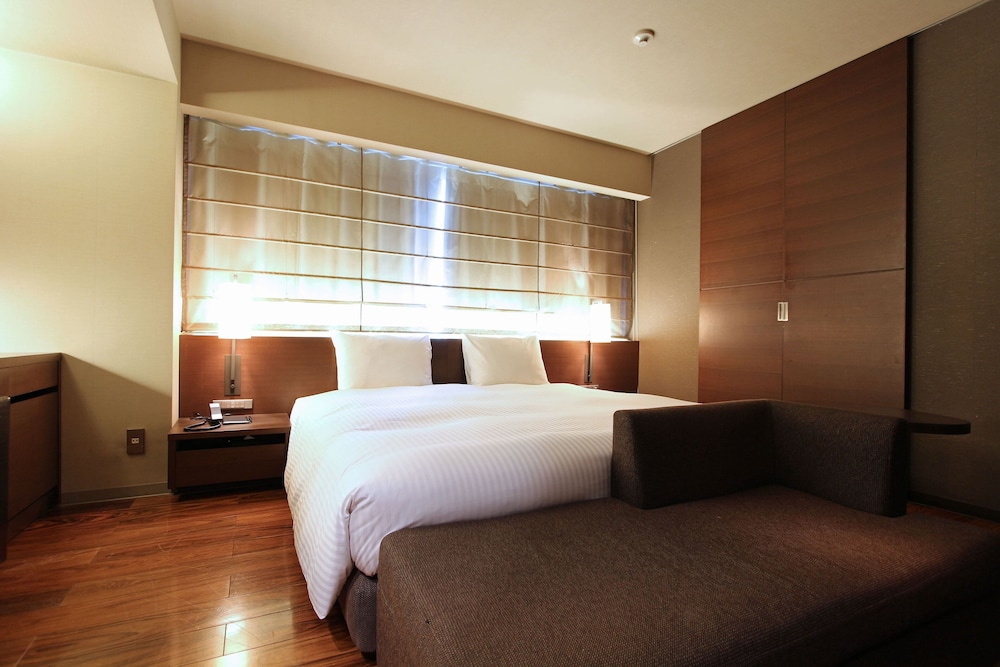 Hollywood, Twin Beds
