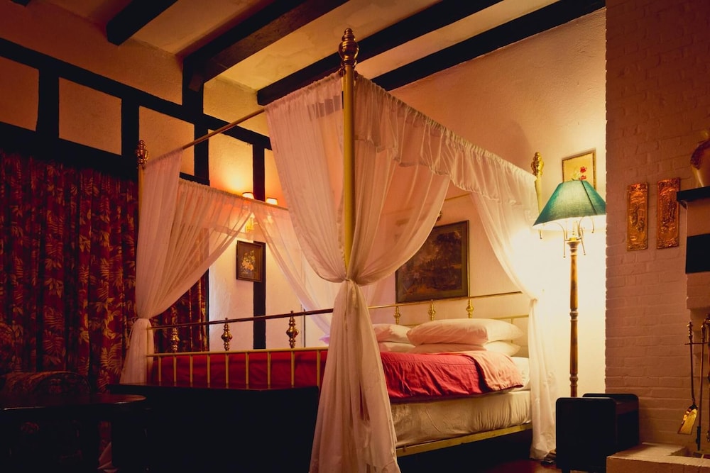 THE SMOKEHOUSE HOTEL 21/50
