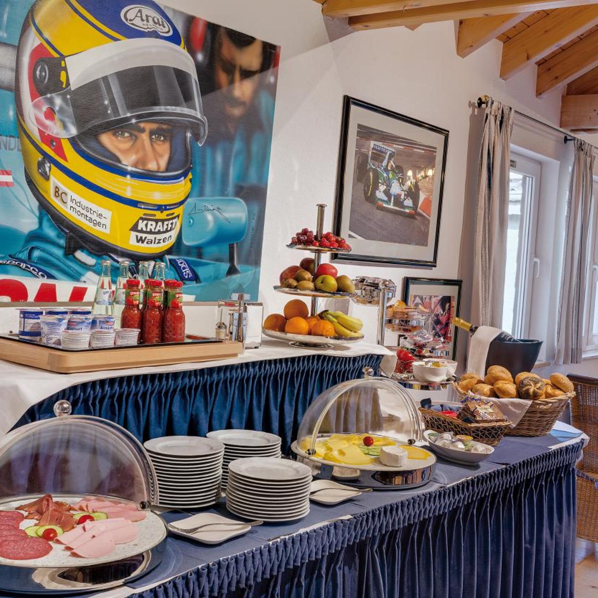 Motorsport Hotel 19/27