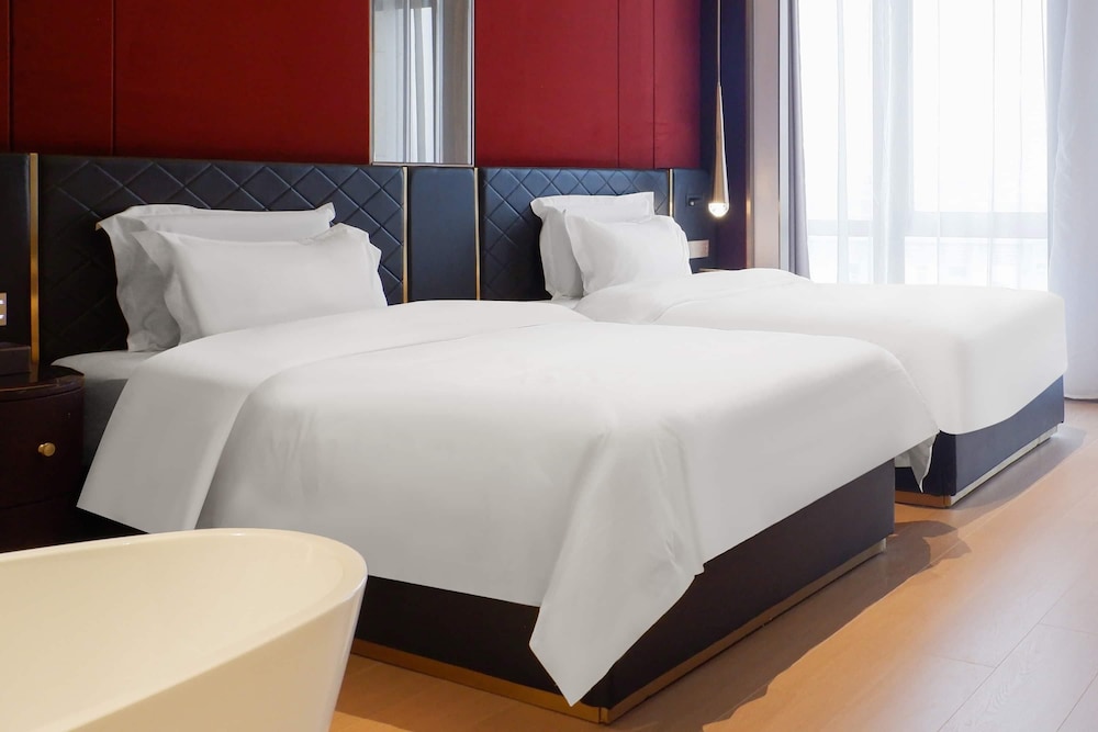 Days Hotel by Wyndham Shantou Longhu 30/43