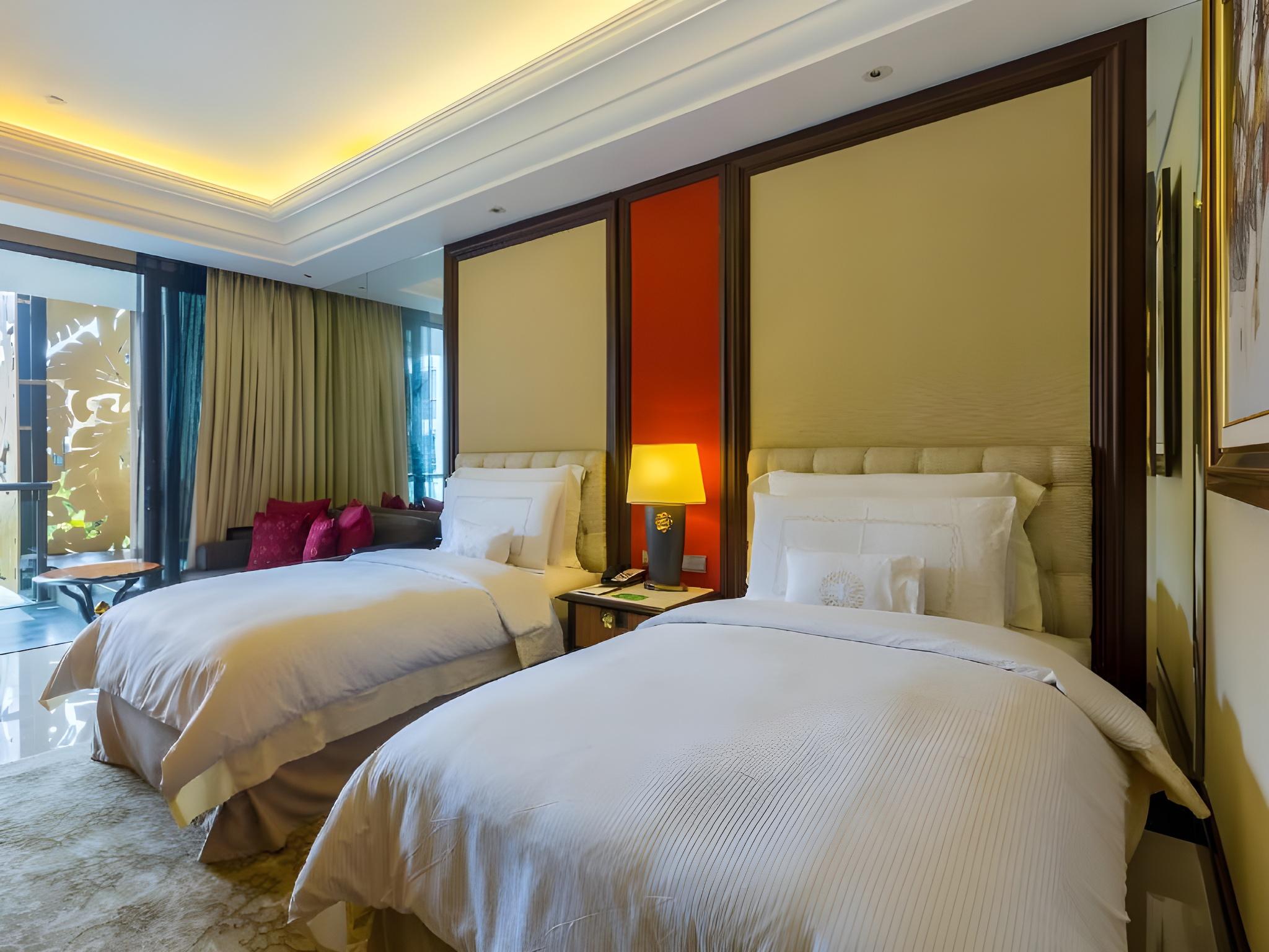CLUB PREMIER KING ROOM