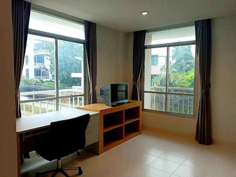 Sena House Paholyothin30 12/29