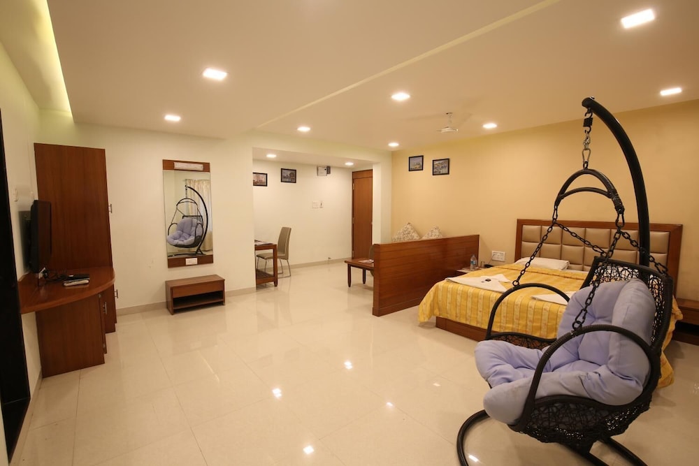 Hotel Kohinoor Square 33/37