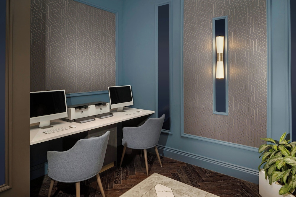 Courtyard by Marriott Edinburgh 52/64