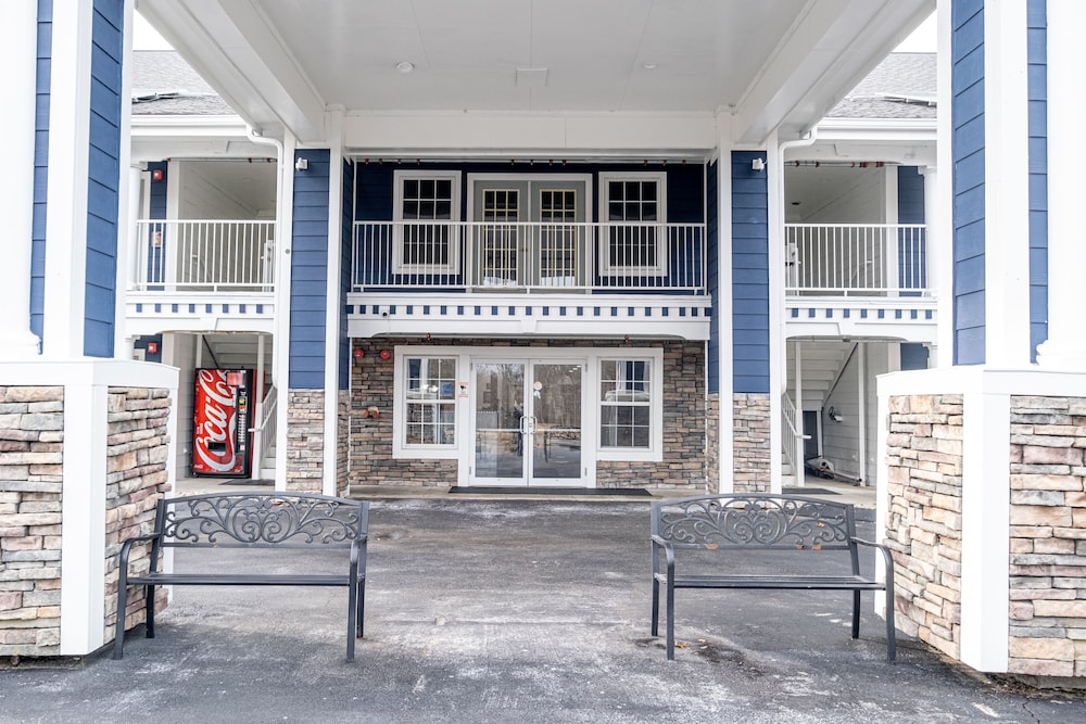 Hilltop Inn & Suites - North Stonington secondary