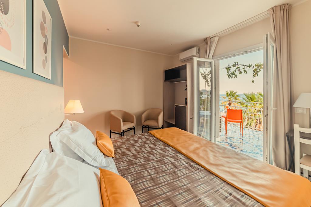Deluxe, Sea Front, Terrace