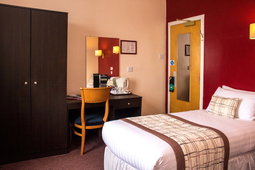 Kings Arms Hotel Skye 10/63