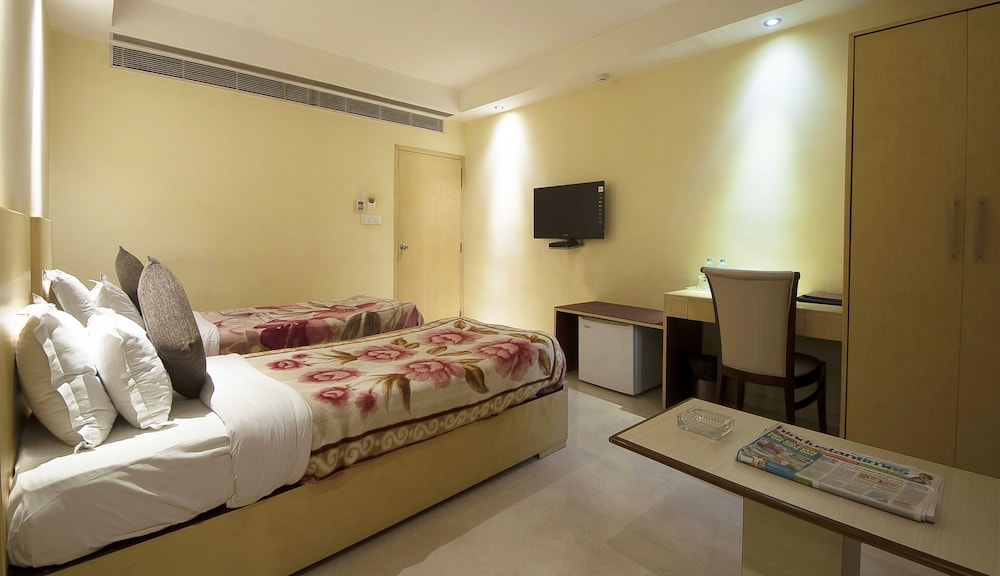 1 BEDROOM, DELUXE