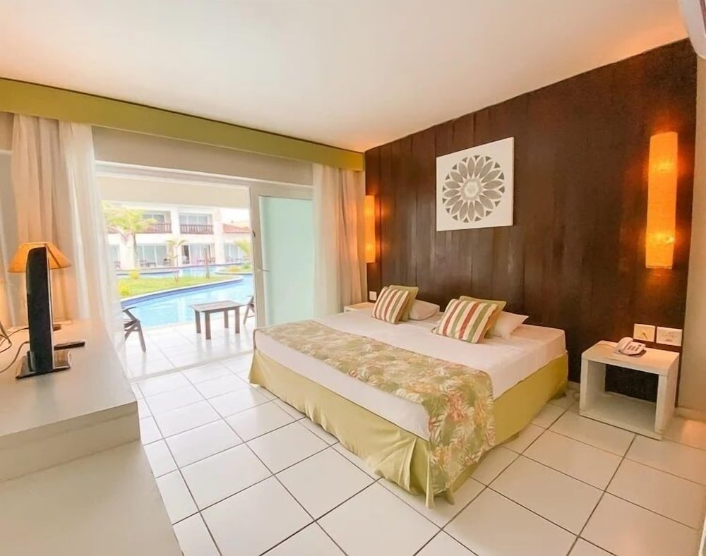 MASTER, SUITE
