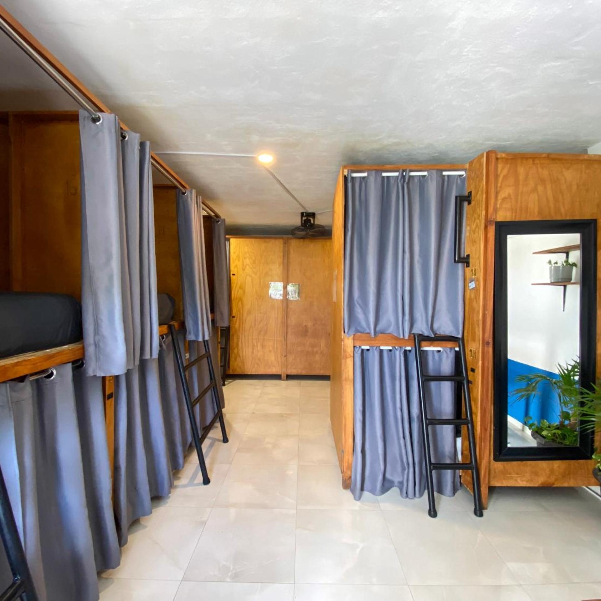 Mixed Dorm, 14 Beds