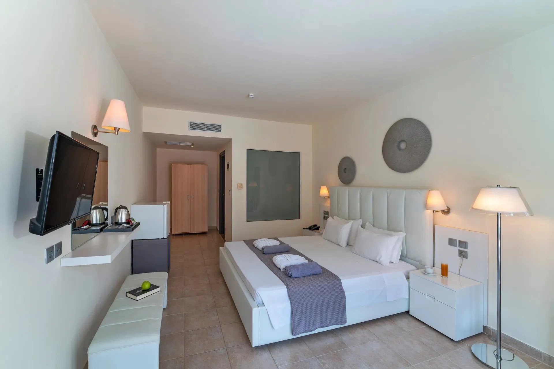 DOUBLE ROOM SUPERIOR SWIM UP