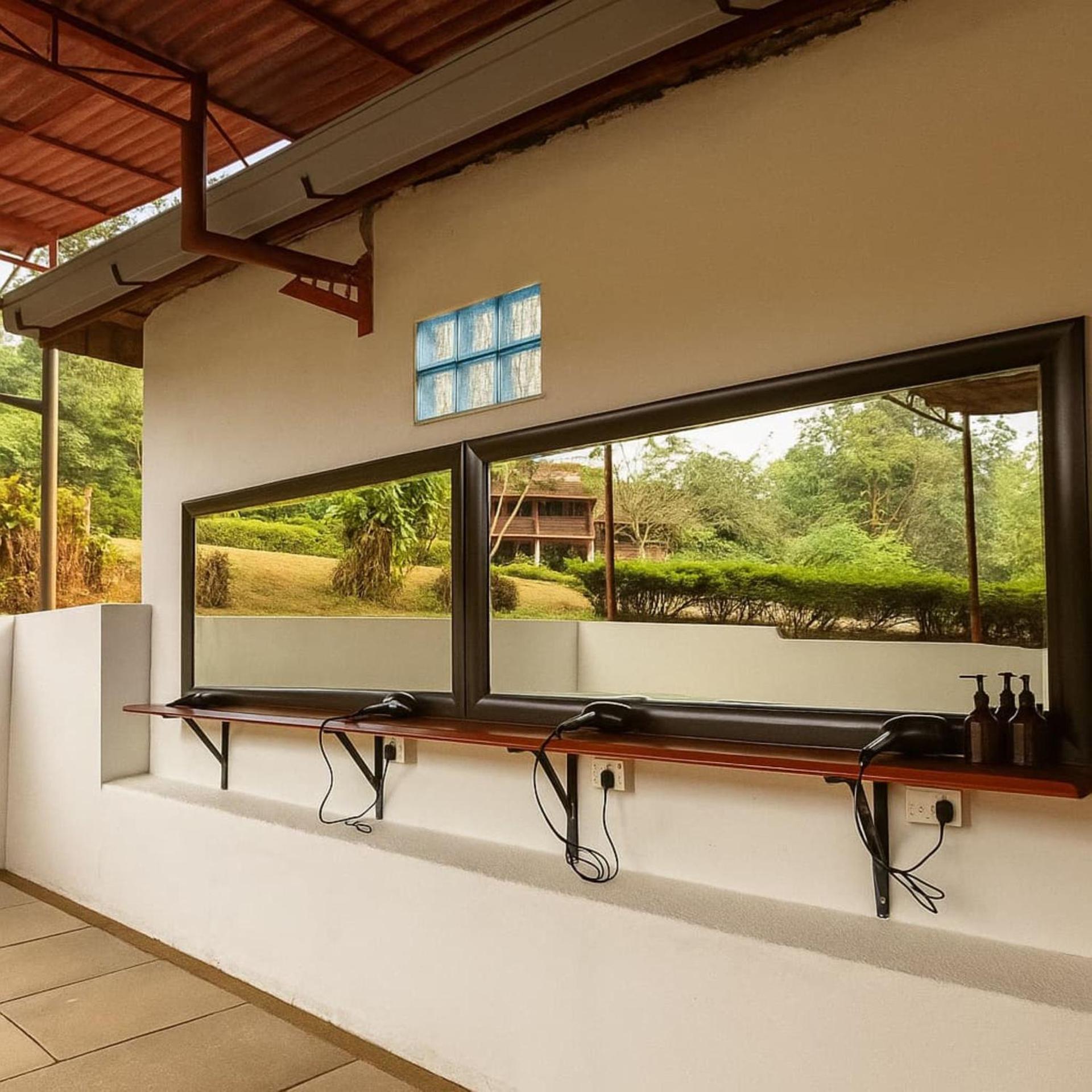 LiLLA Hilltop Retreats 9/50