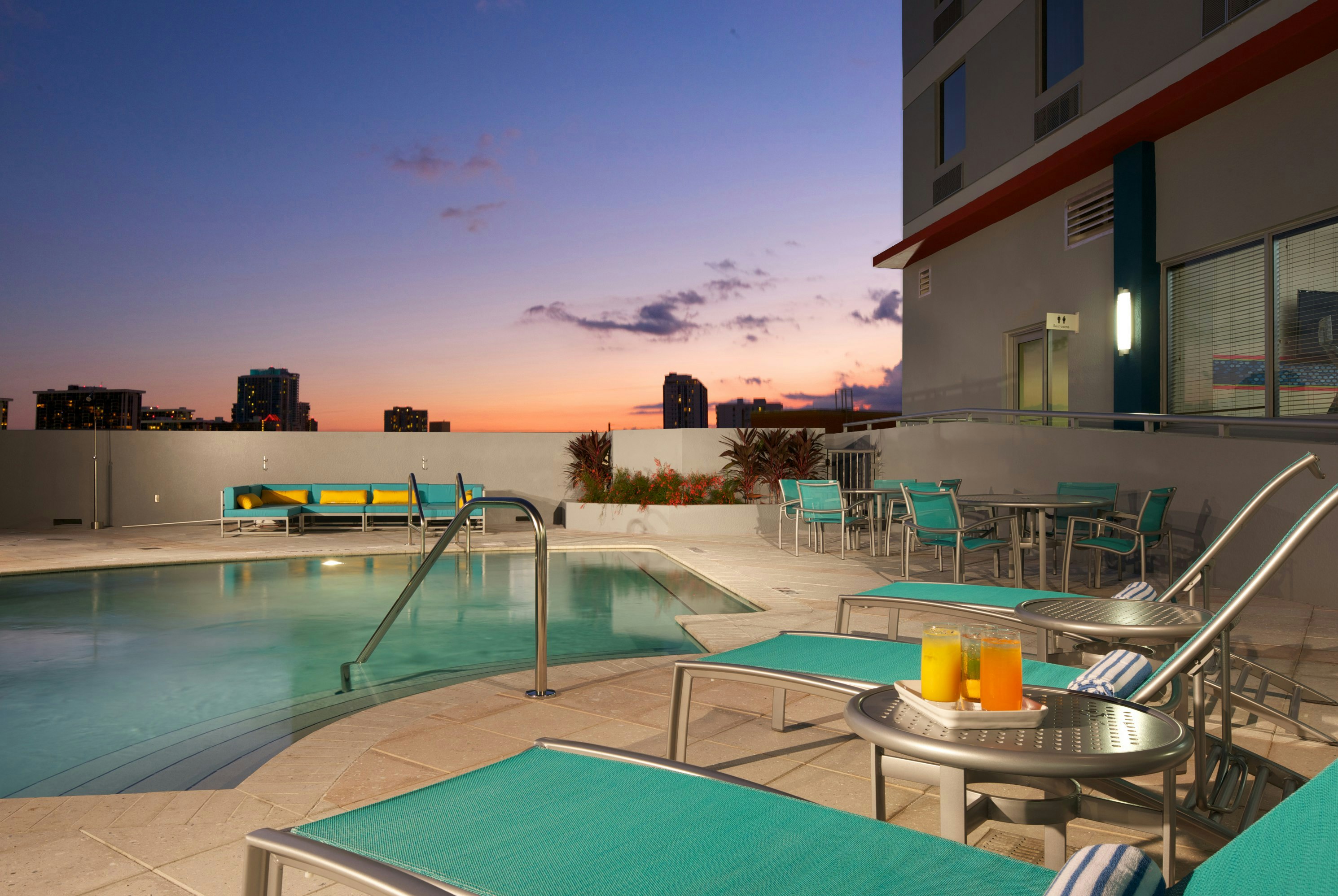 Hampton Inn Suites By Hilton Miami Brickell Downtown 64/65