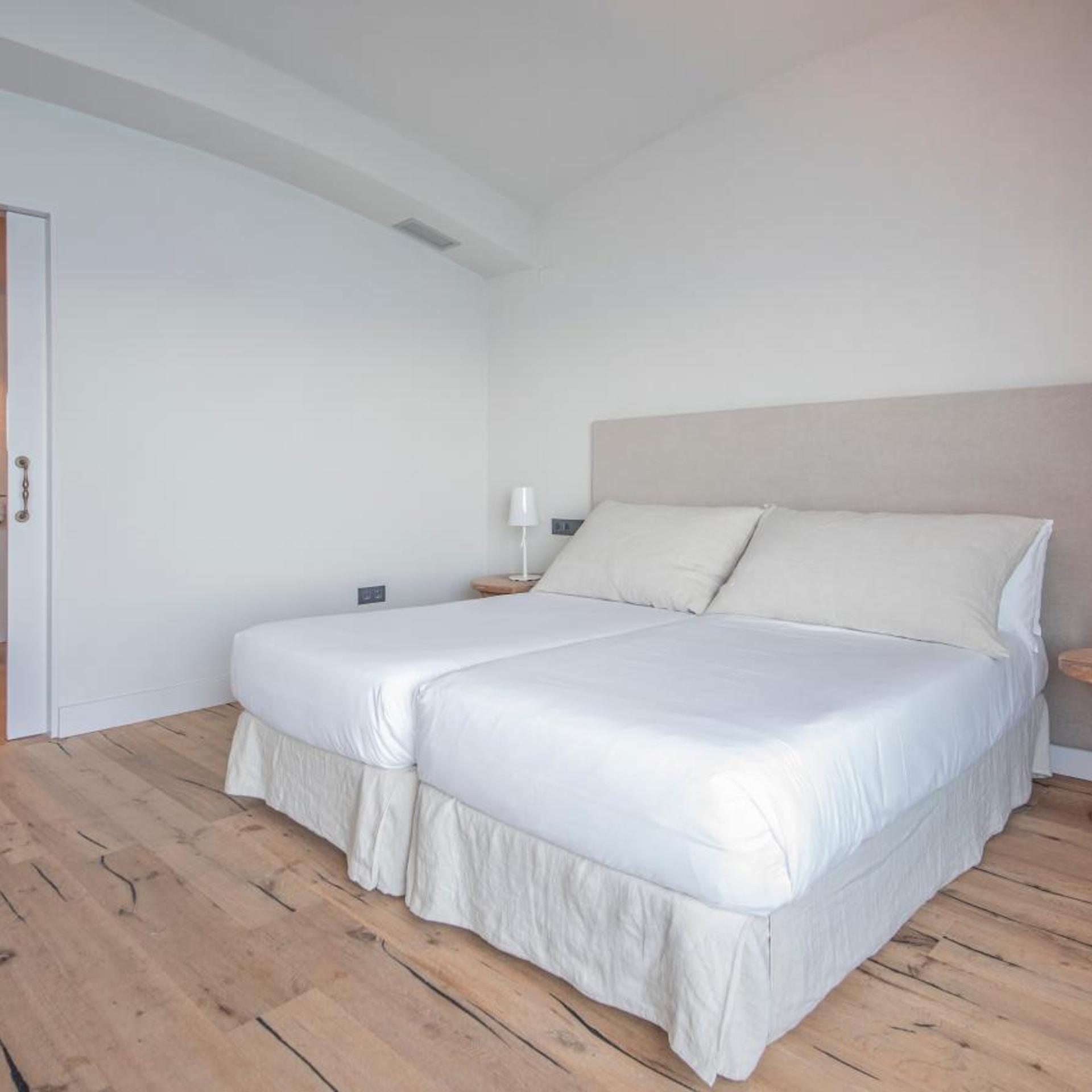 2 Bedrooms, Rosa, Apartment, Sea View