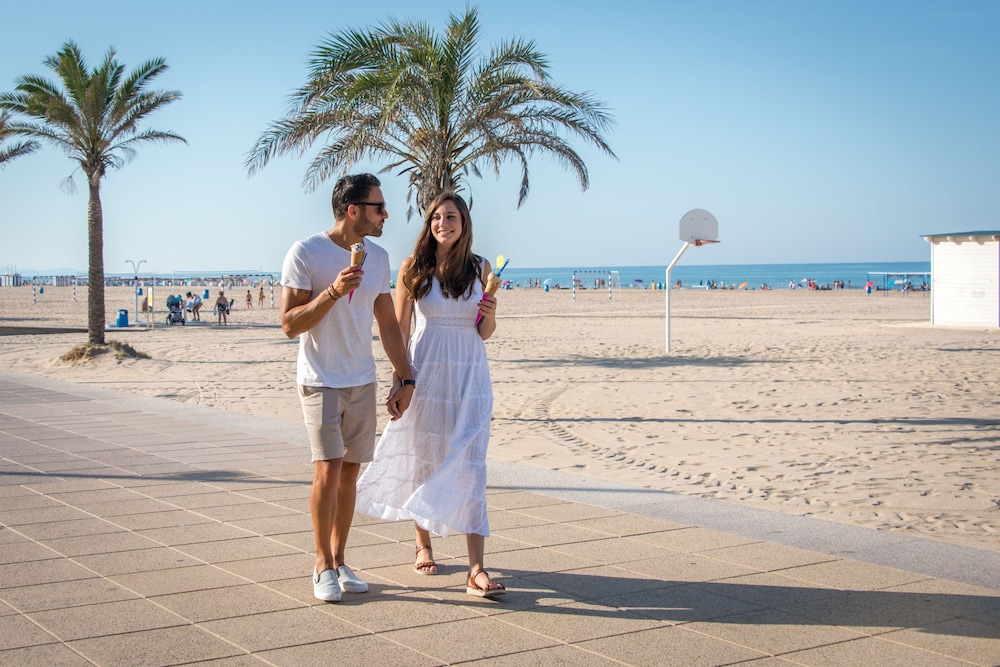RH Riviera - Adults Only 27/34