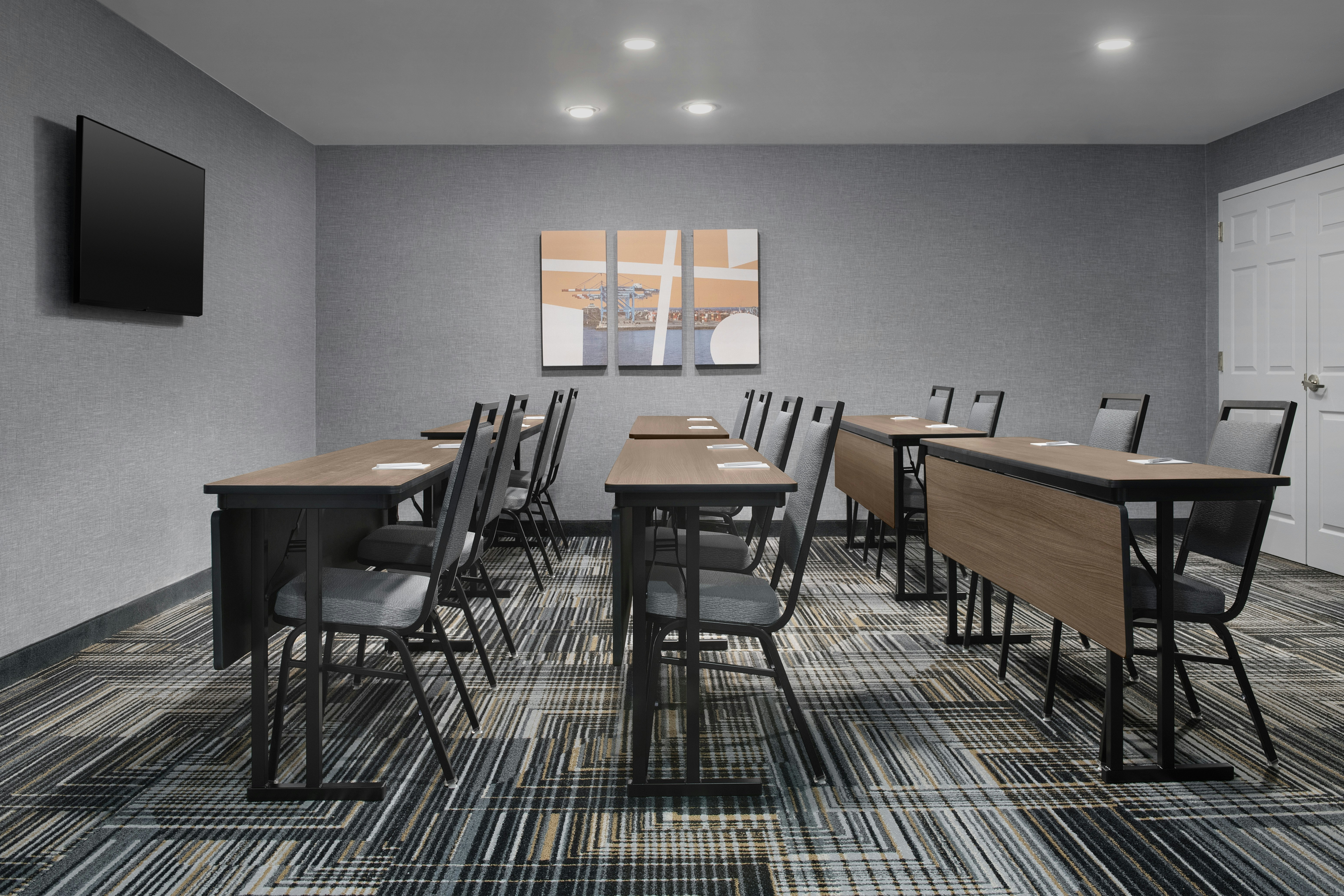 Homewood Suites By Hilton Newark Cranford 44/53
