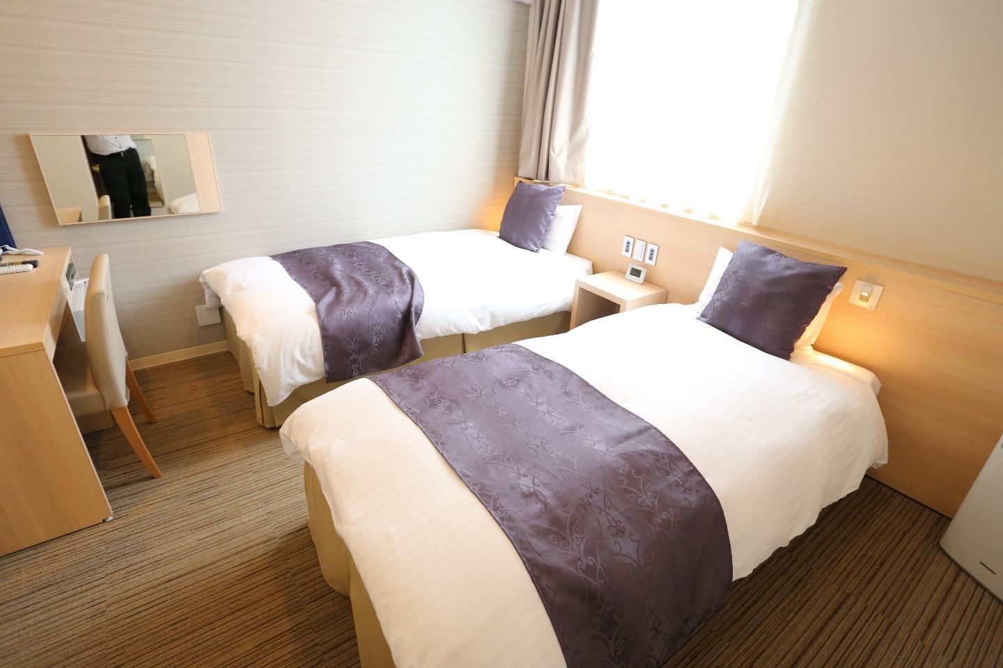 Comfort, Twin Beds