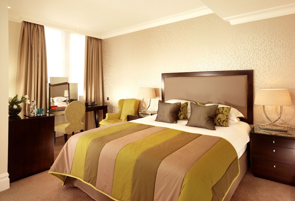 51 Buckingham Gatetaj Suites Residences 13/83