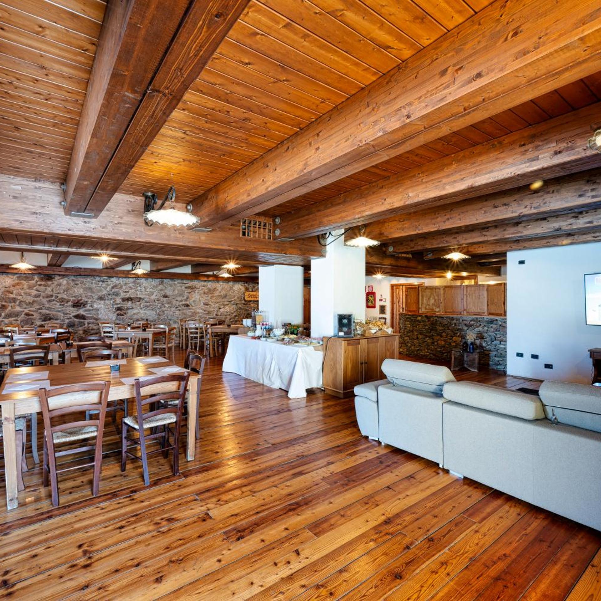HOTEL LA MIRANDOLA - DIMORA STORICA 36/44
