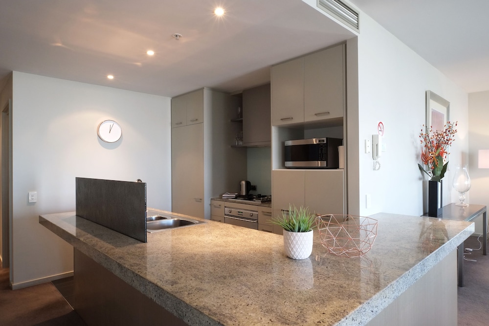 ACD Apartments 10/66