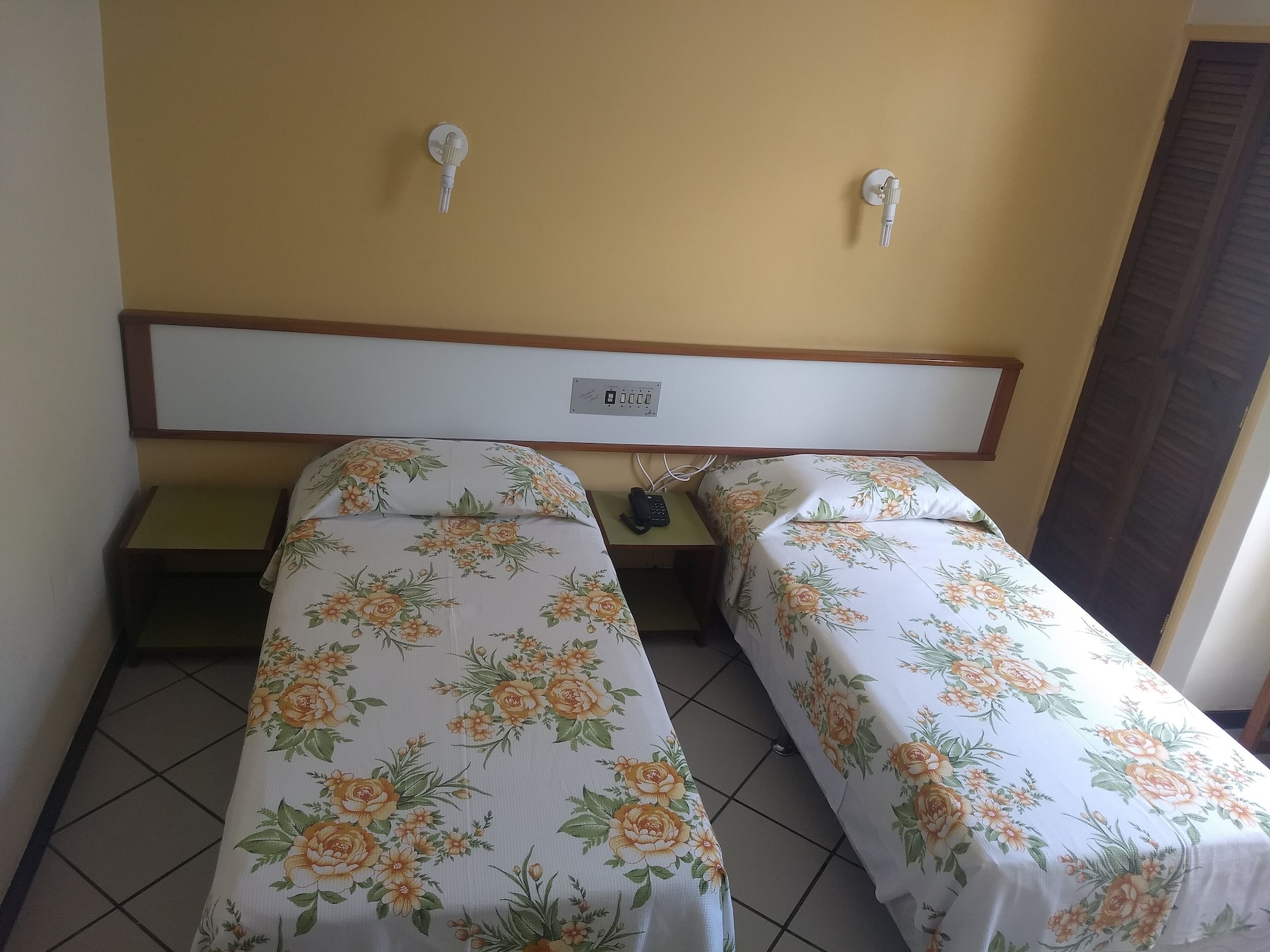 ECONOMY, SINGLE, SINGLE BED
