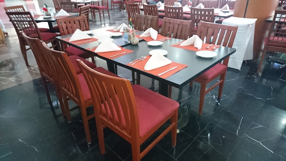 Wyndham Executivo Culiacan 41/60
