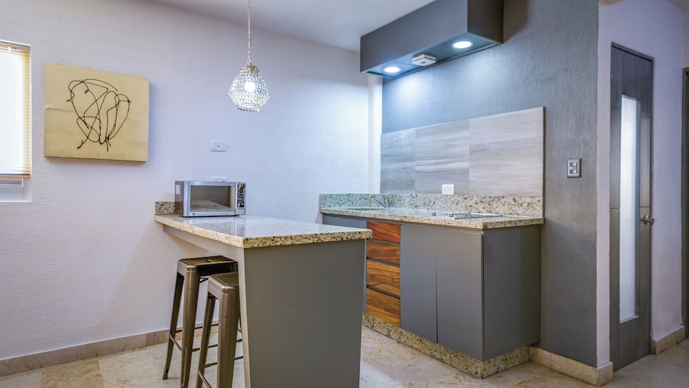 Home Suites Rotarismo 10/56