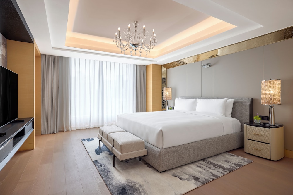 Ambassador, Suite, 2 King Beds