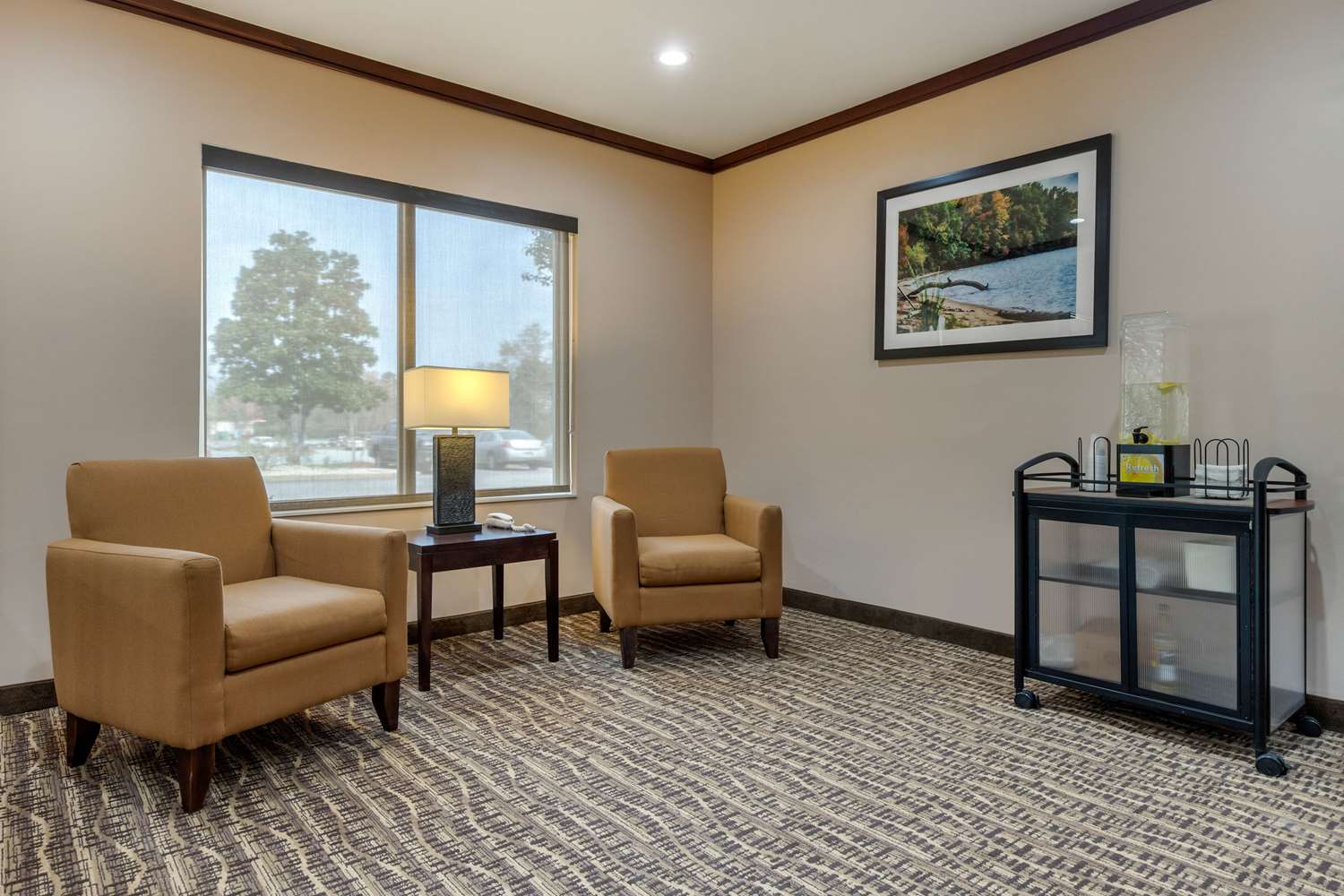 Comfort Inn & Suites Camden, SC 14/24