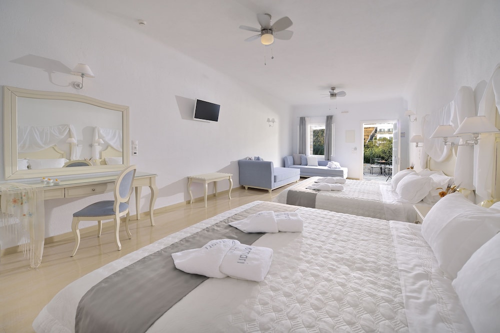 Kamari Hotel 21/73