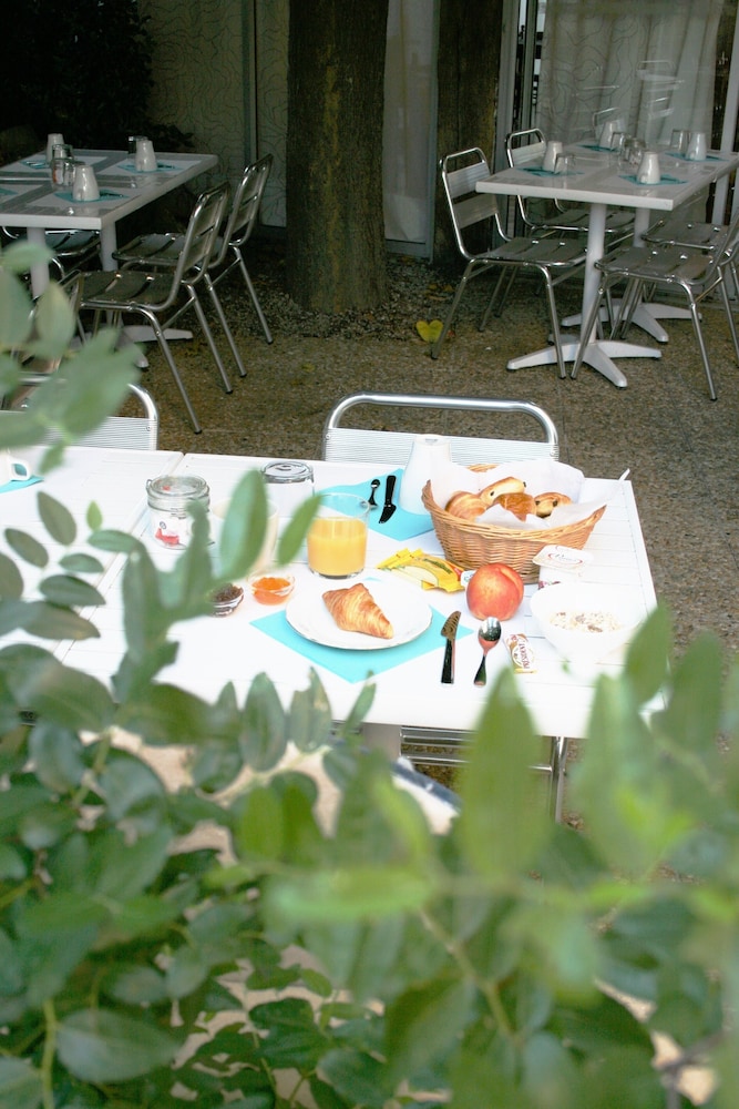 Vila Hotel 22/32